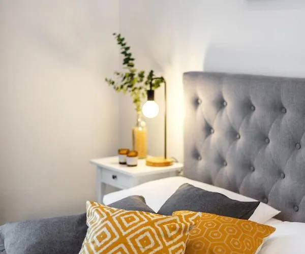 Lägenhetshotell Garden 3*